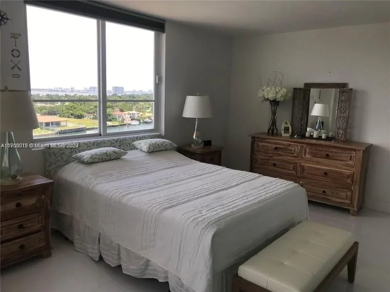 5005 Collins Ave # 1108, Miami Beach, FL 33140 photo 12