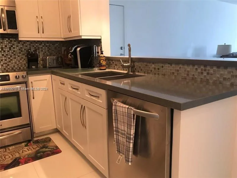 5005 Collins Ave # 1108, Miami Beach, FL 33140 photo 5