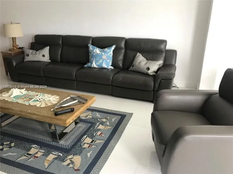 5005 Collins Ave # 1108, Miami Beach, FL 33140 photo 9