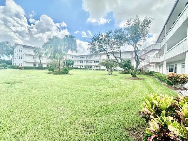 583 Fanshaw # N, Boca Raton, FL 33434