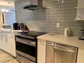 6039 Collins Ave # 1131, Miami Beach, FL 33140 photo 6