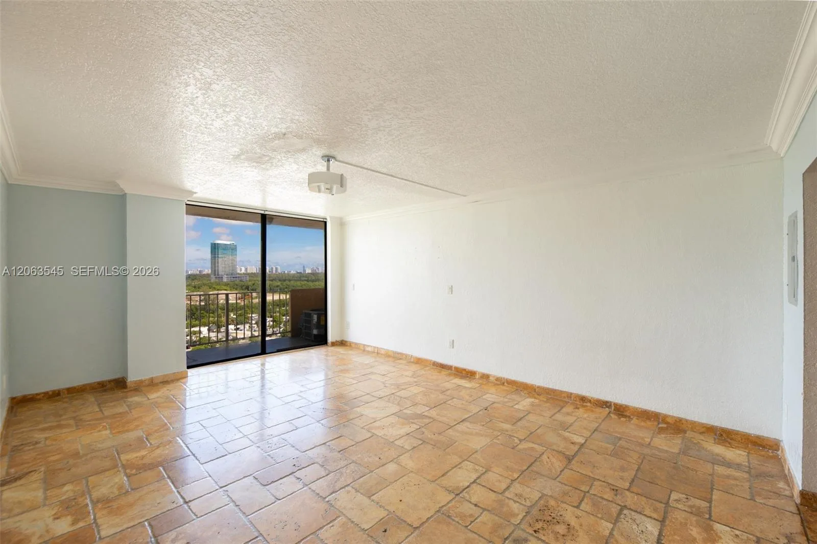 2350 NE 135th St # 1503, North Miami, FL 33181