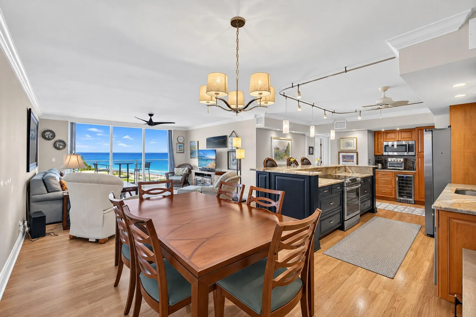 5440 N Ocean Drive # 304, Singer Island, FL 33404
