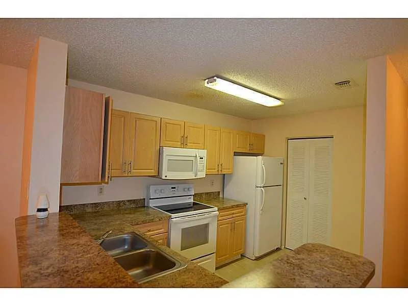 11255 W Atlantic Boulevard W # 208, Coral Springs, FL 33071