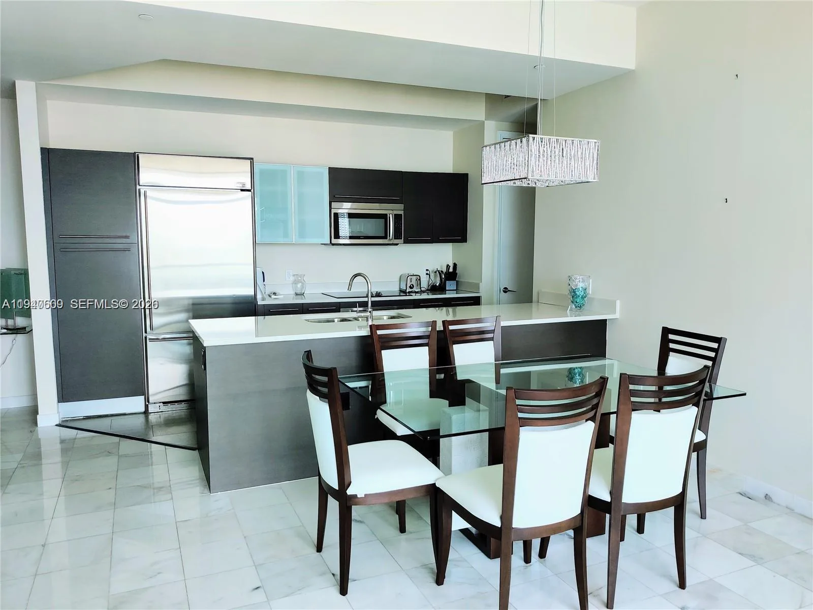 55 SE 6th St # 4105, Miami, FL 33131 photo 2