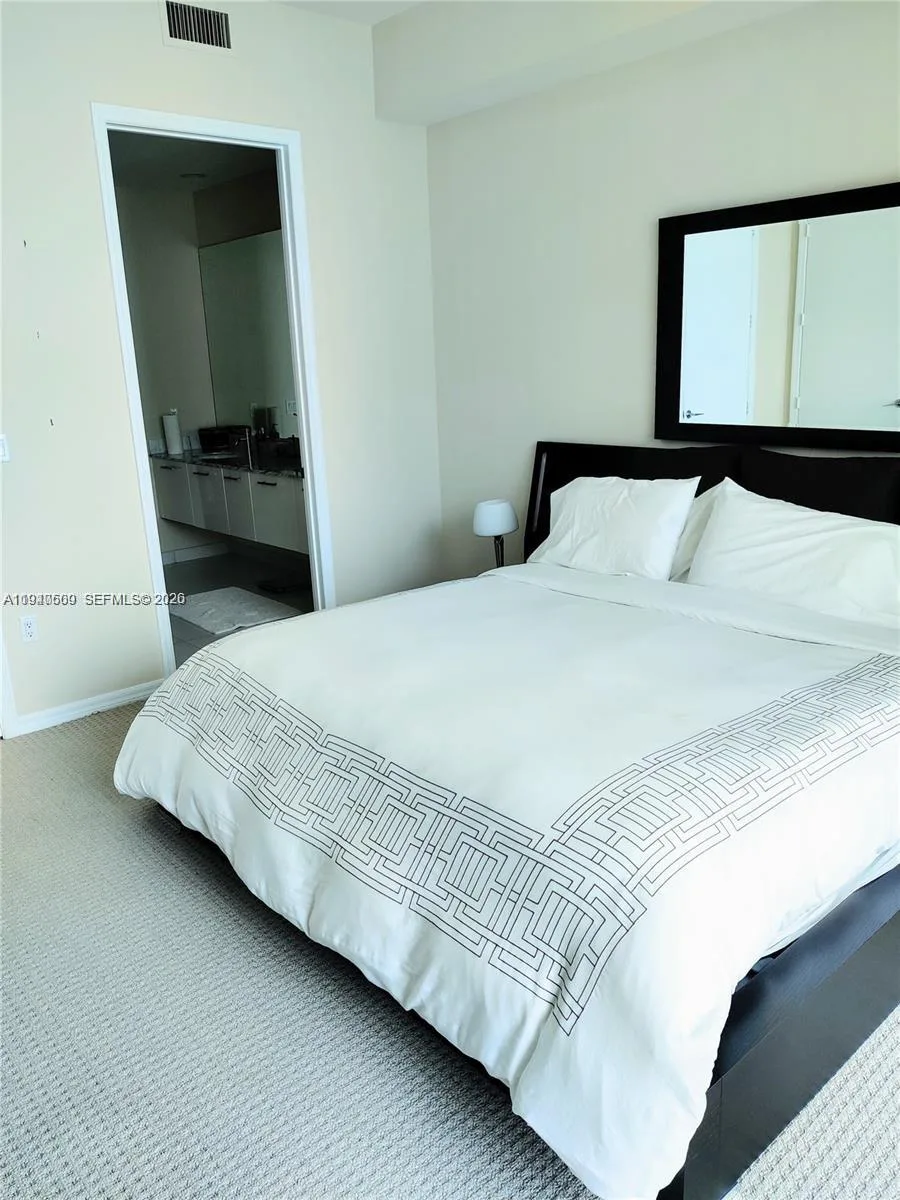 55 SE 6th St # 4105, Miami, FL 33131 photo 7