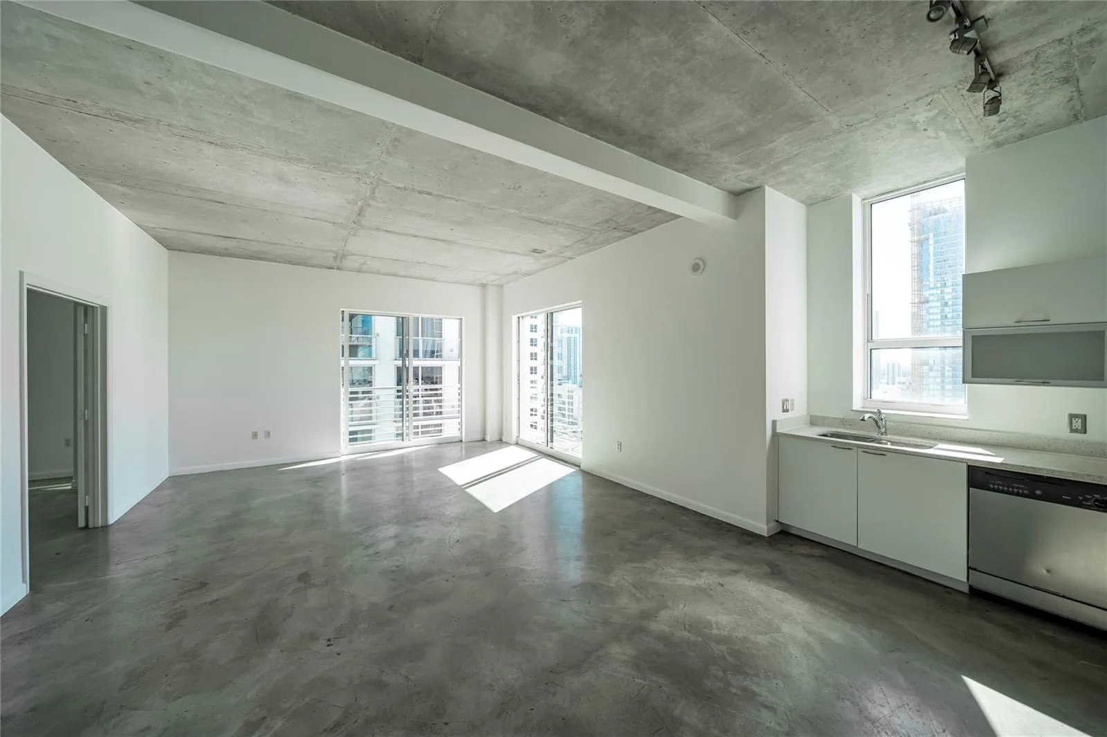 234 NE 3rd Street # 2007, Miami, FL 33132 photo 3