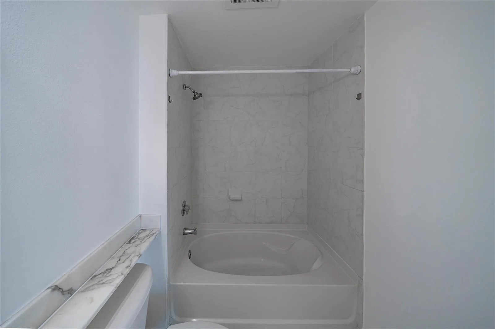 234 NE 3rd Street # 2007, Miami, FL 33132 photo 9