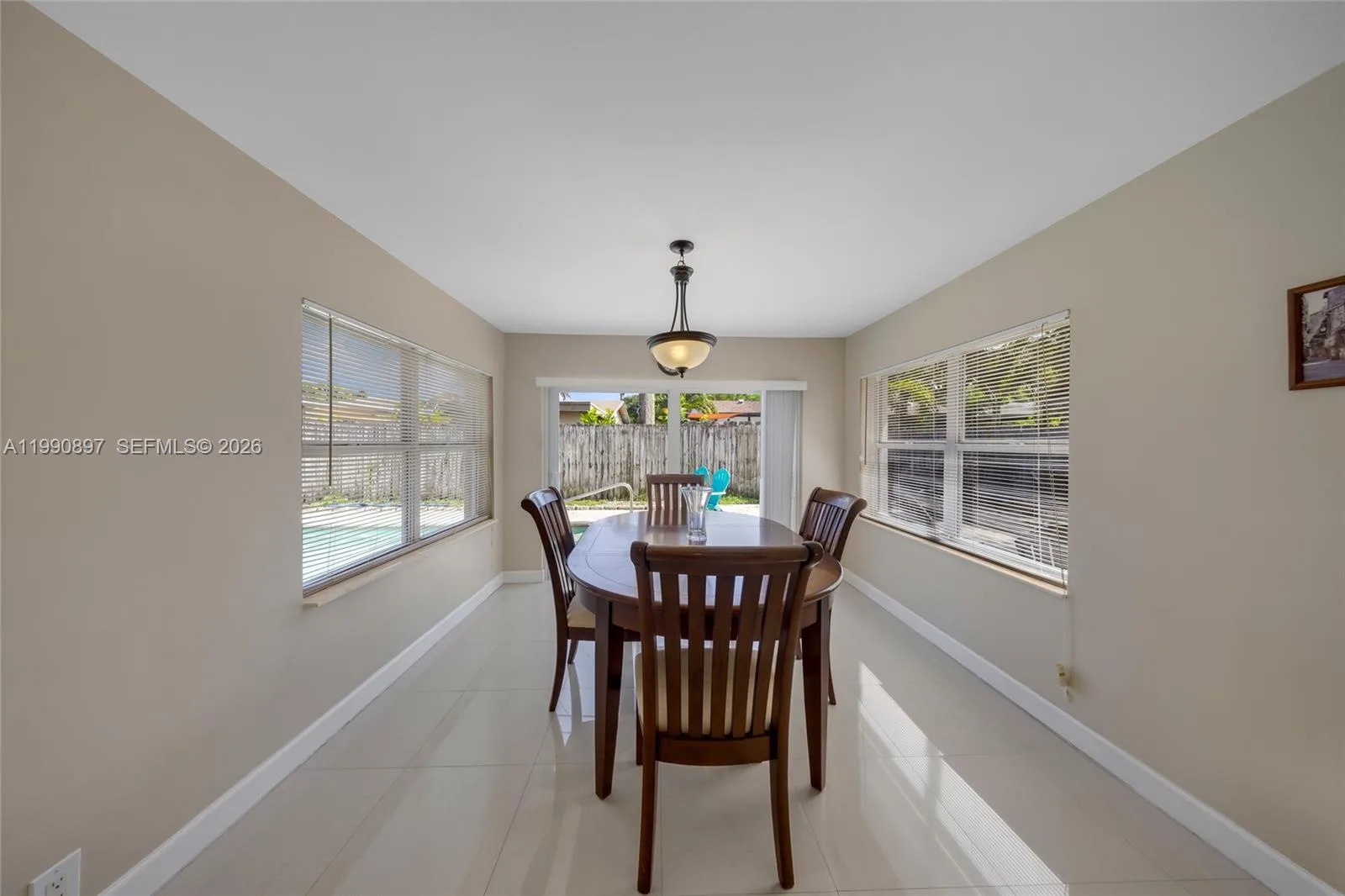 1460 NE 30th Ct, Pompano Beach, FL 33064 photo 8