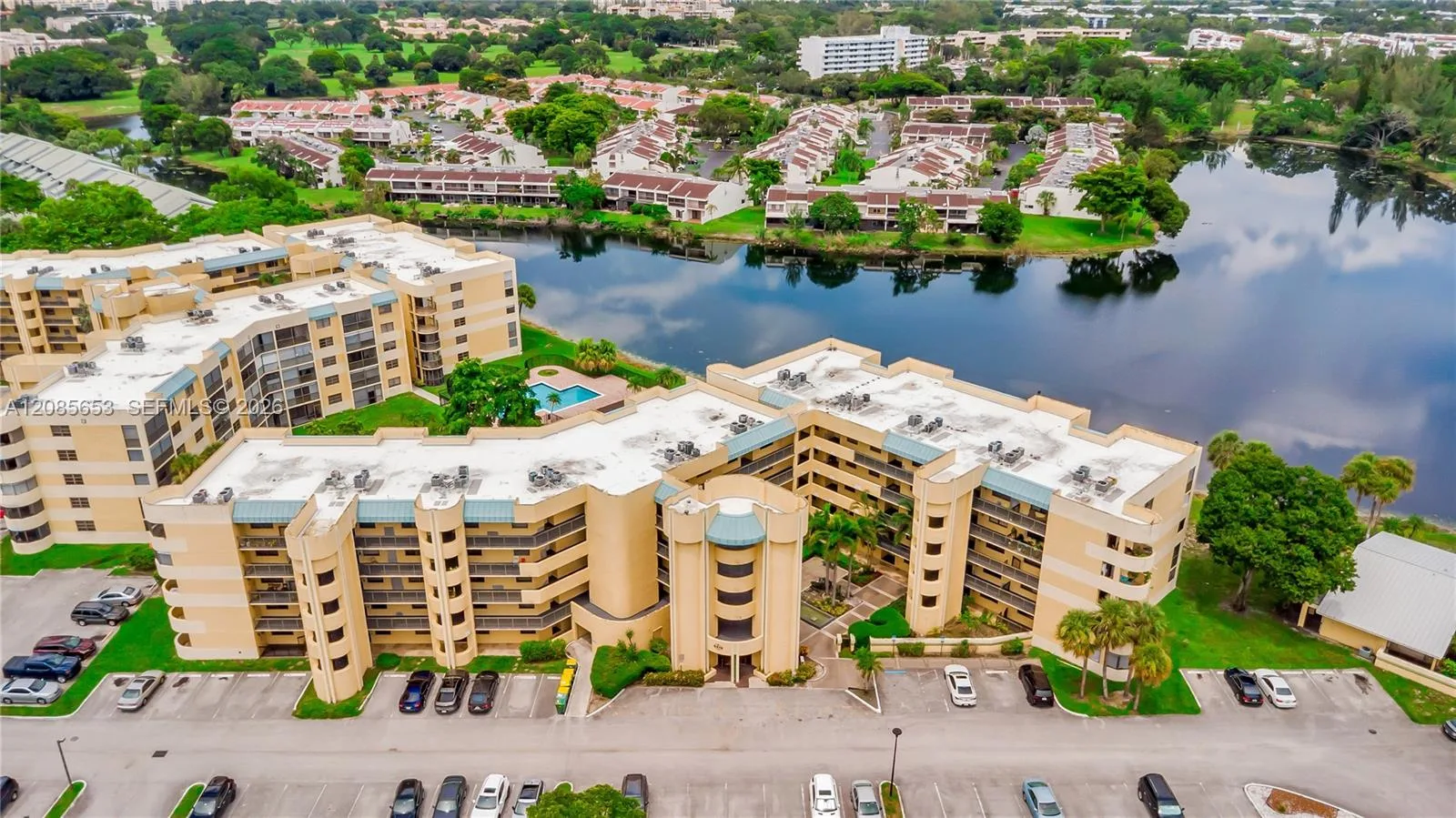 6475 W Oakland Park Blvd # 102, Lauderhill, FL 33313