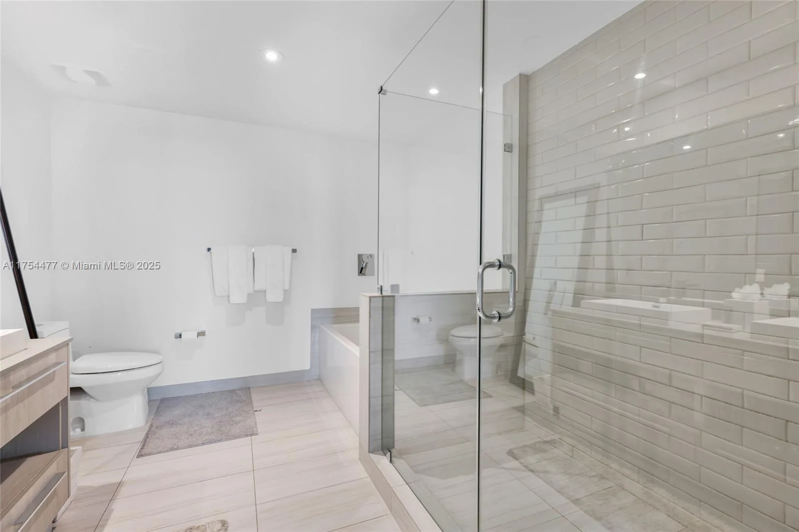 4010 S Ocean Dr # R2505, Hollywood, FL 33019 photo 10