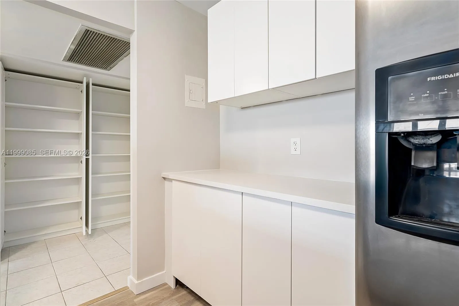 701 Three Islands Blvd # 316, Hallandale Beach, FL 33009 photo 2