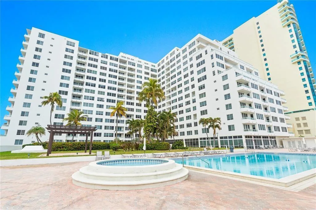 5005 Collins Avenue # 1210, Miami Beach, FL 33140
