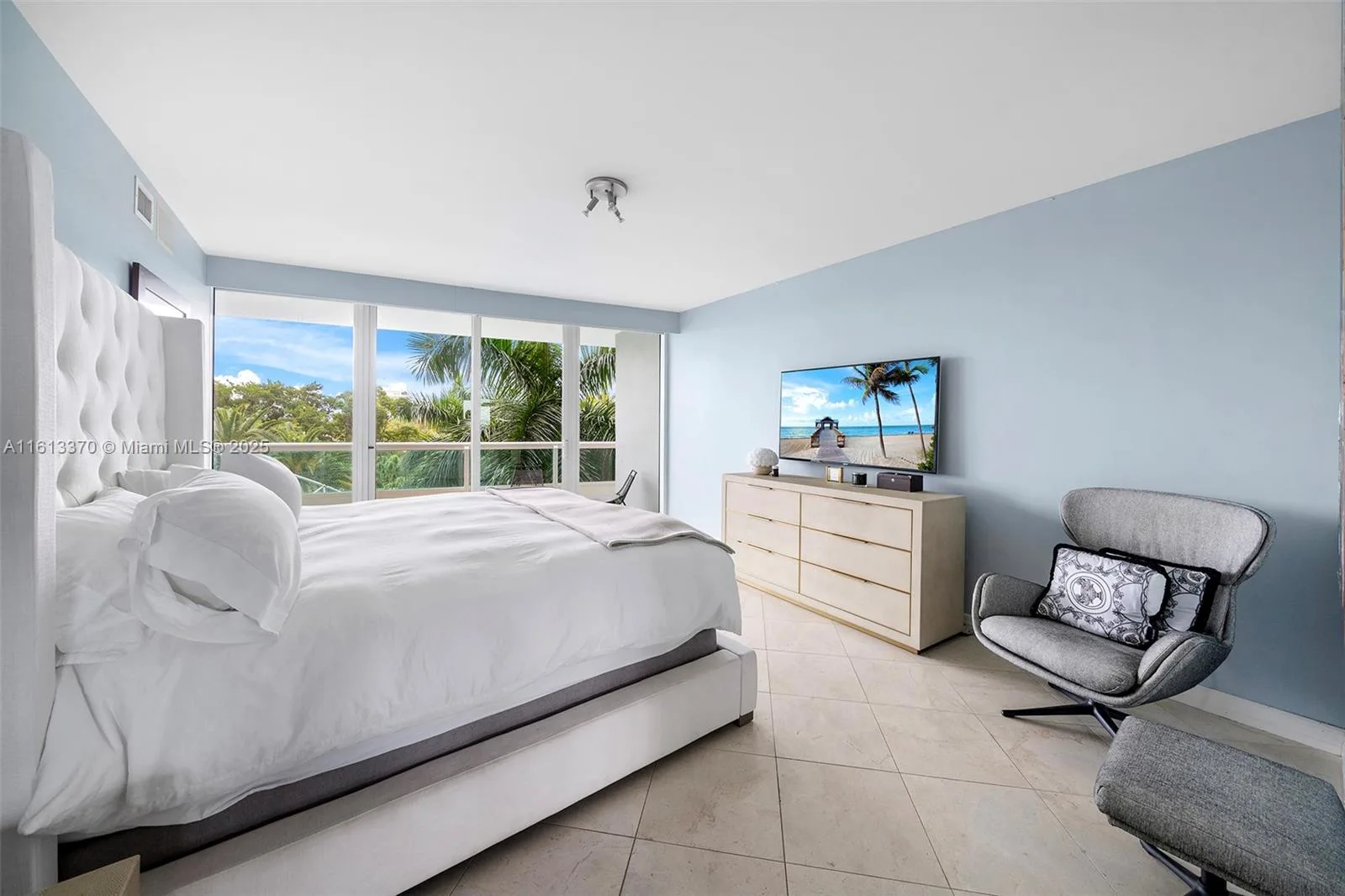 1643 Brickell Ave # 704, Miami, FL 33129 photo 11