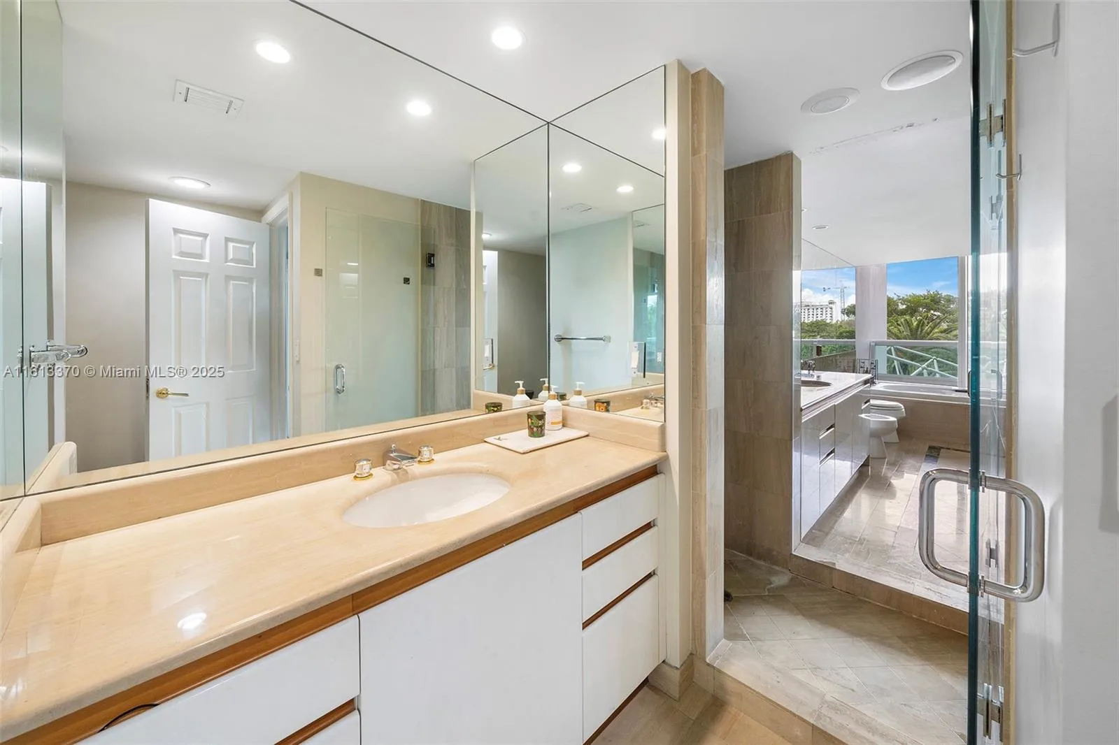 1643 Brickell Ave # 704, Miami, FL 33129 photo 13