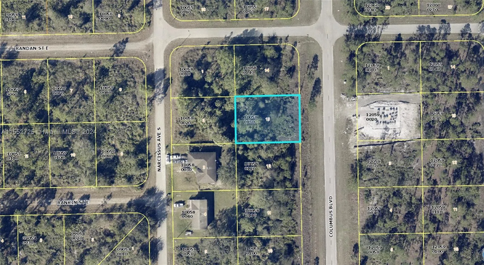 216 Columbus Blvd, Lehigh Acres, FL 33974