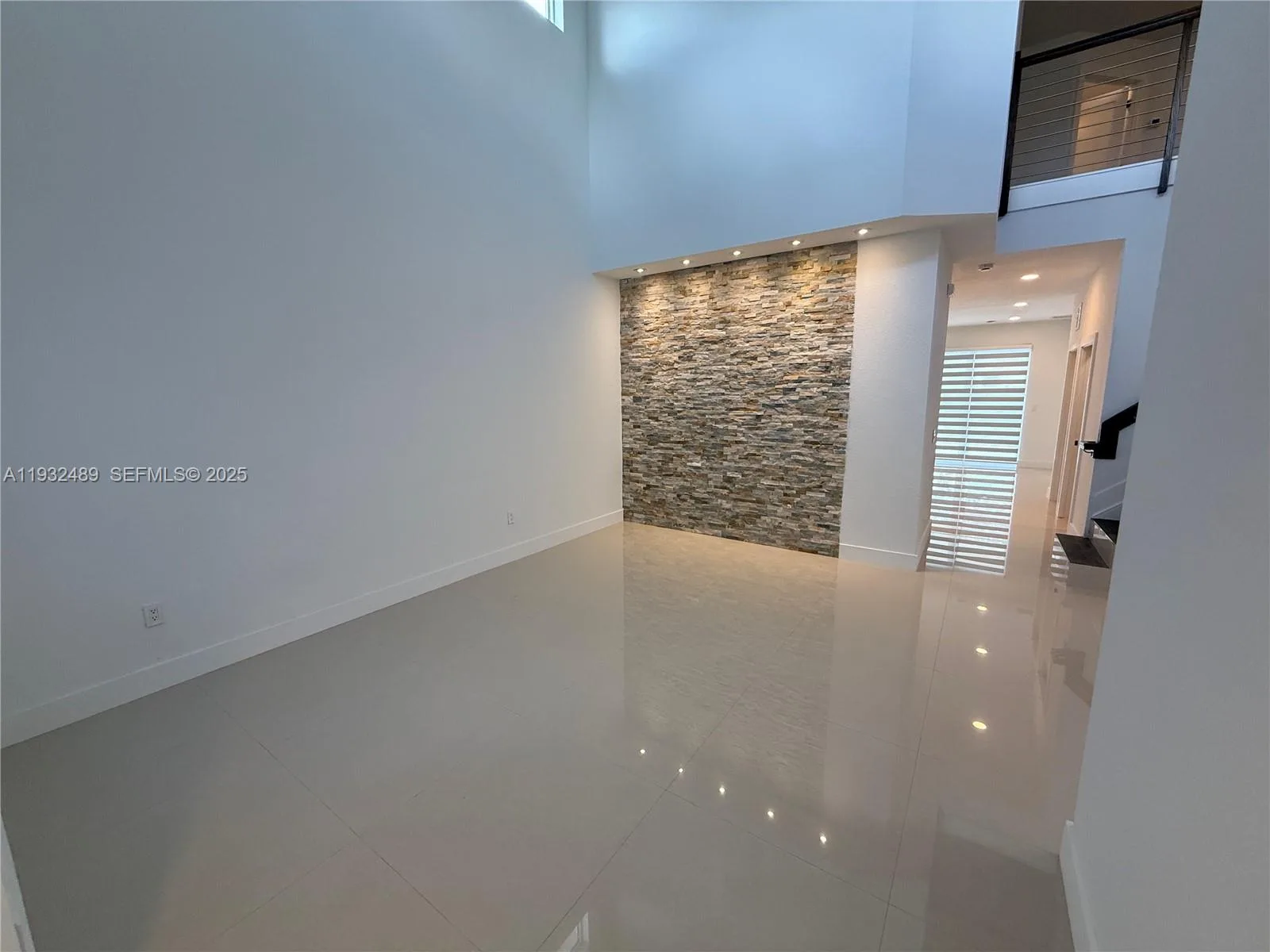 107 SE 22nd Ter, Homestead, FL 33033 photo 4