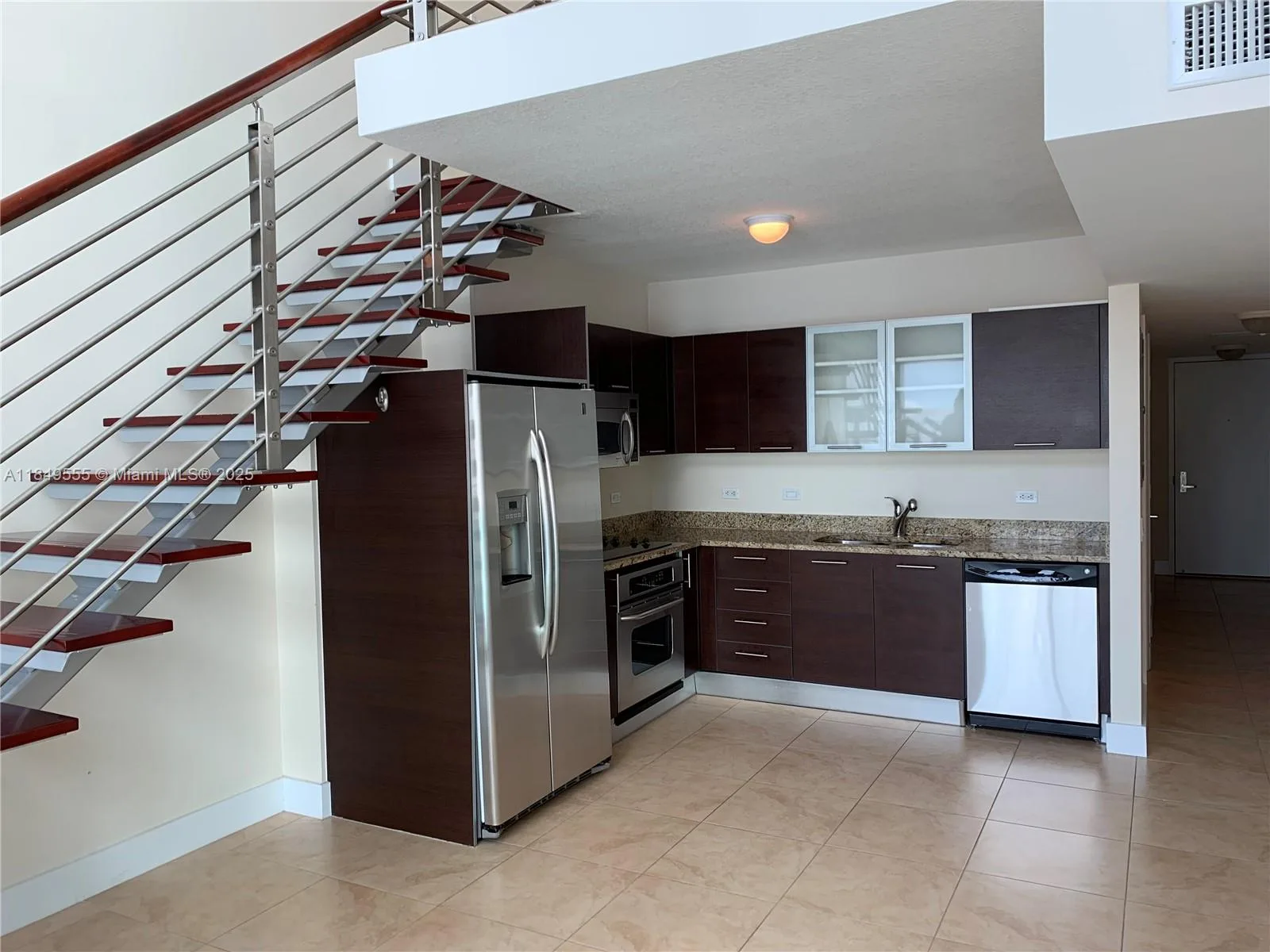 41 SE 5th St # 1011, Miami, FL 33131 photo 3