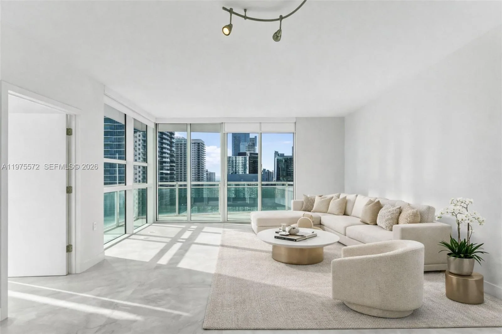 951 Brickell Ave # 2610, Miami, FL 33131
