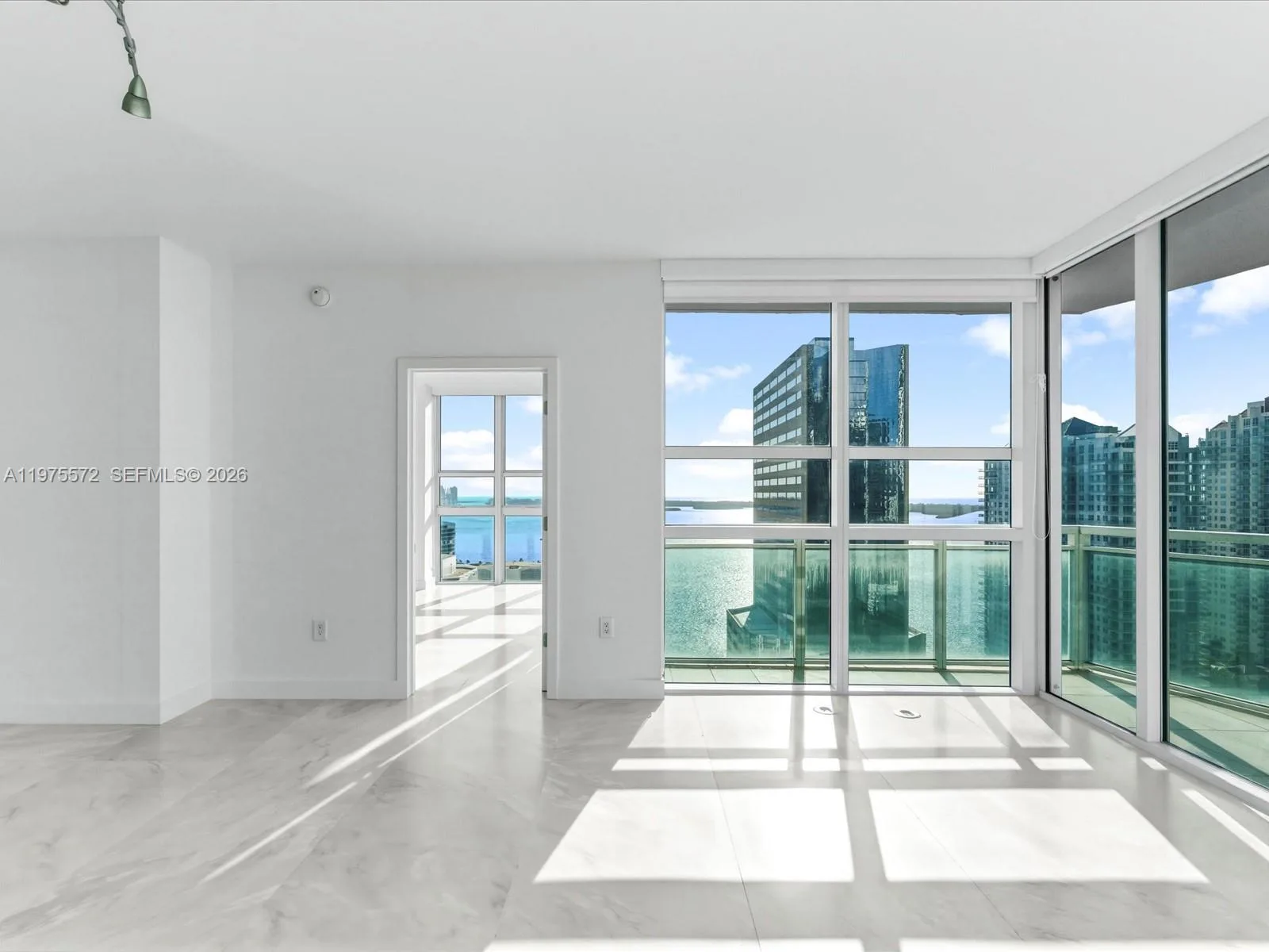 951 Brickell Ave # 2610, Miami, FL 33131 photo 6
