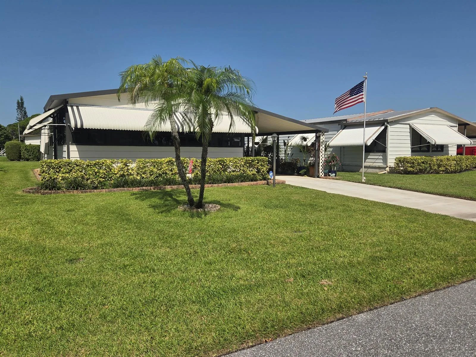 8020 SE Shenandoah Drive, Hobe Sound, FL 33455