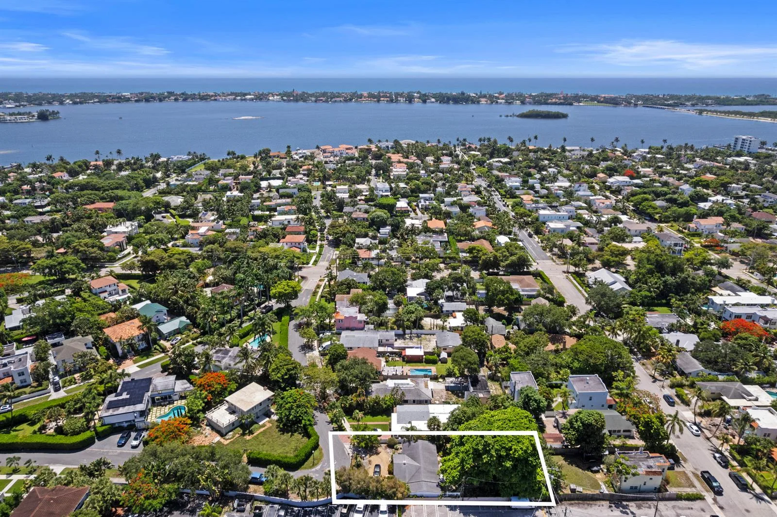330 Marlborough Place, West Palm Beach, FL 33405 photo 2