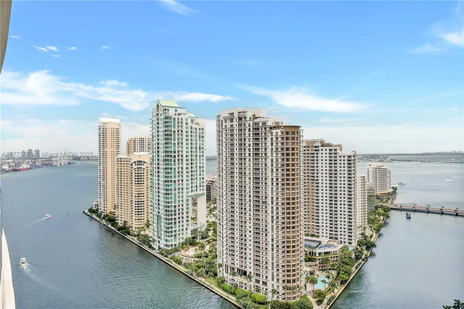 300 Biscayne Blvd way # 2907, Miami, FL 33131 photo 2