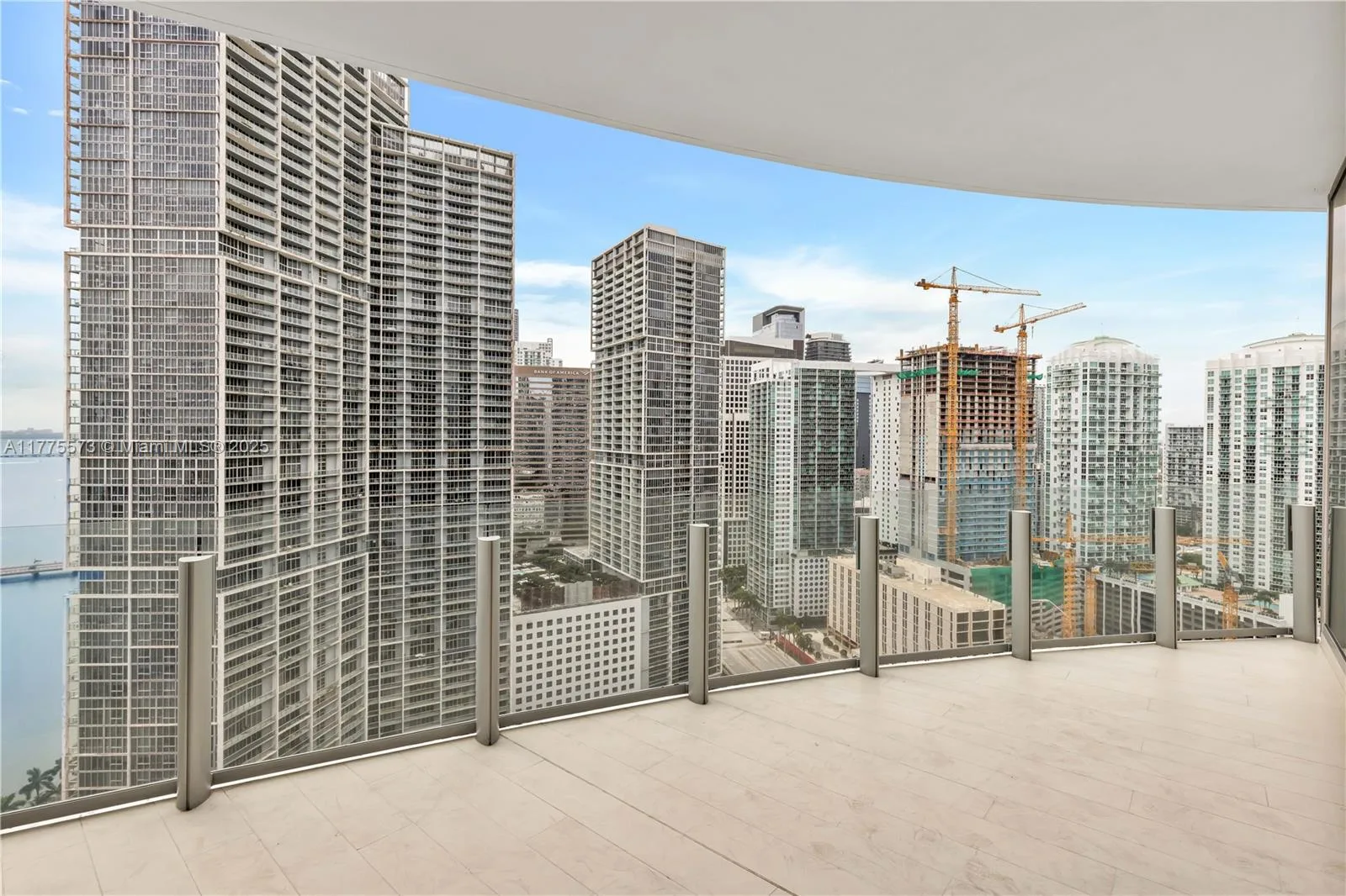 300 Biscayne Blvd way # 2907, Miami, FL 33131 photo 4