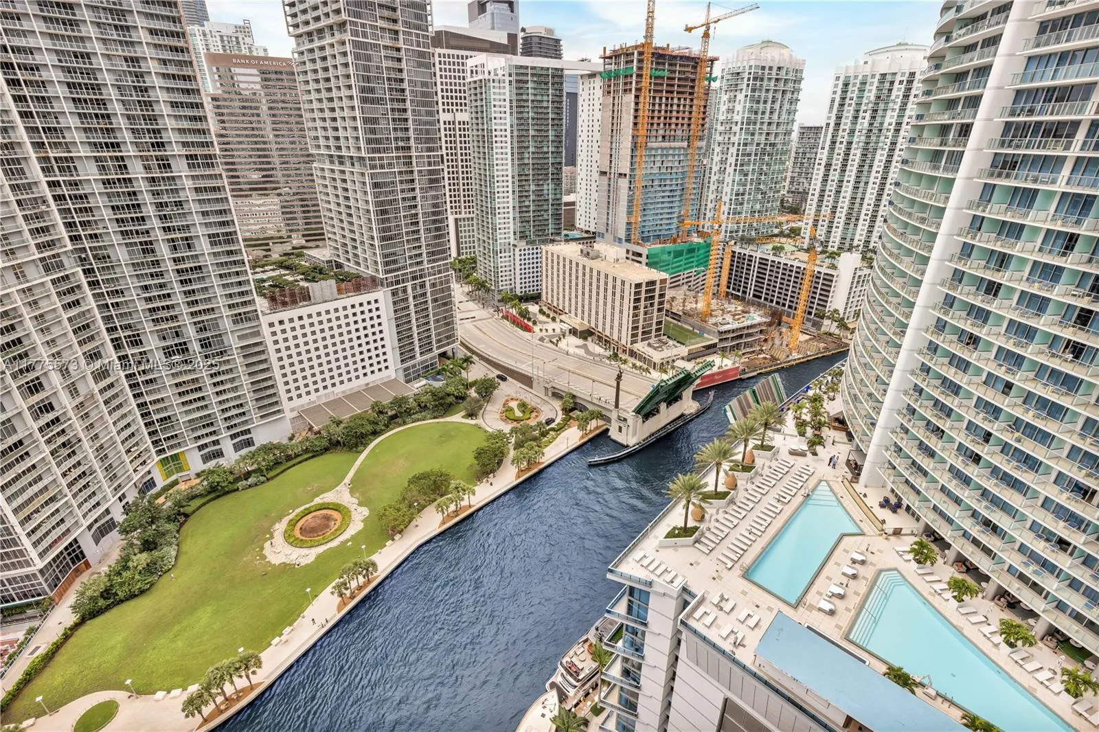 300 Biscayne Blvd way # 2907, Miami, FL 33131 photo 5