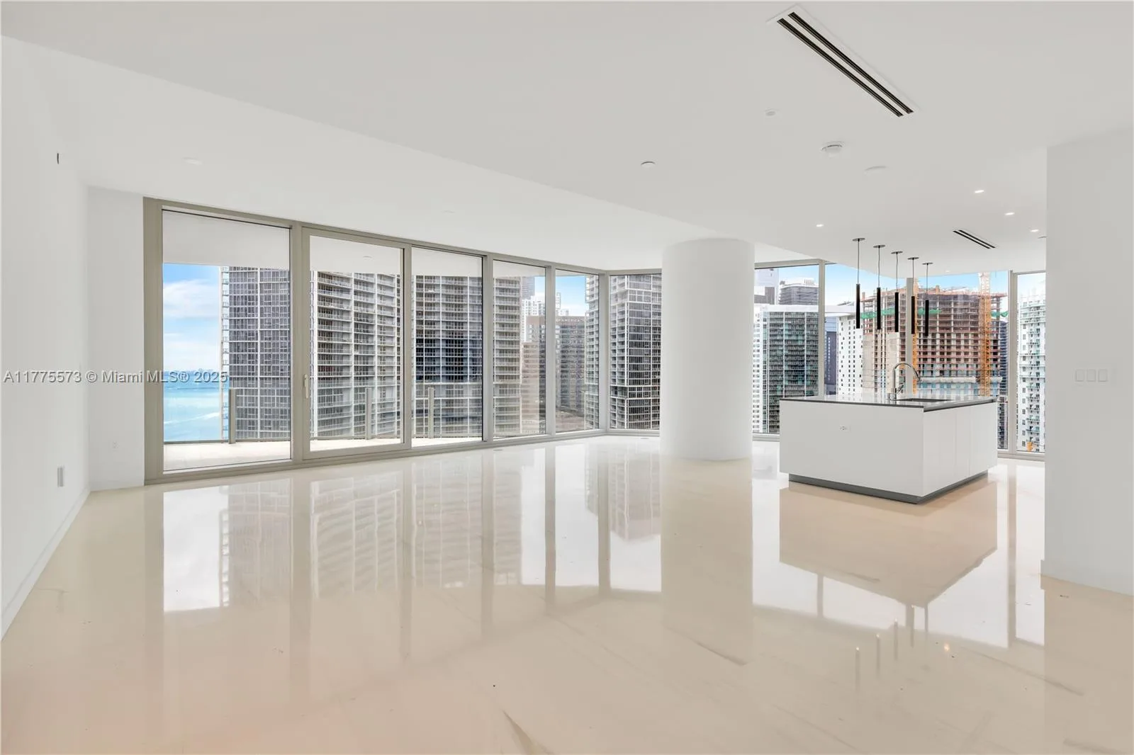 300 Biscayne Blvd way # 2907, Miami, FL 33131 photo 7