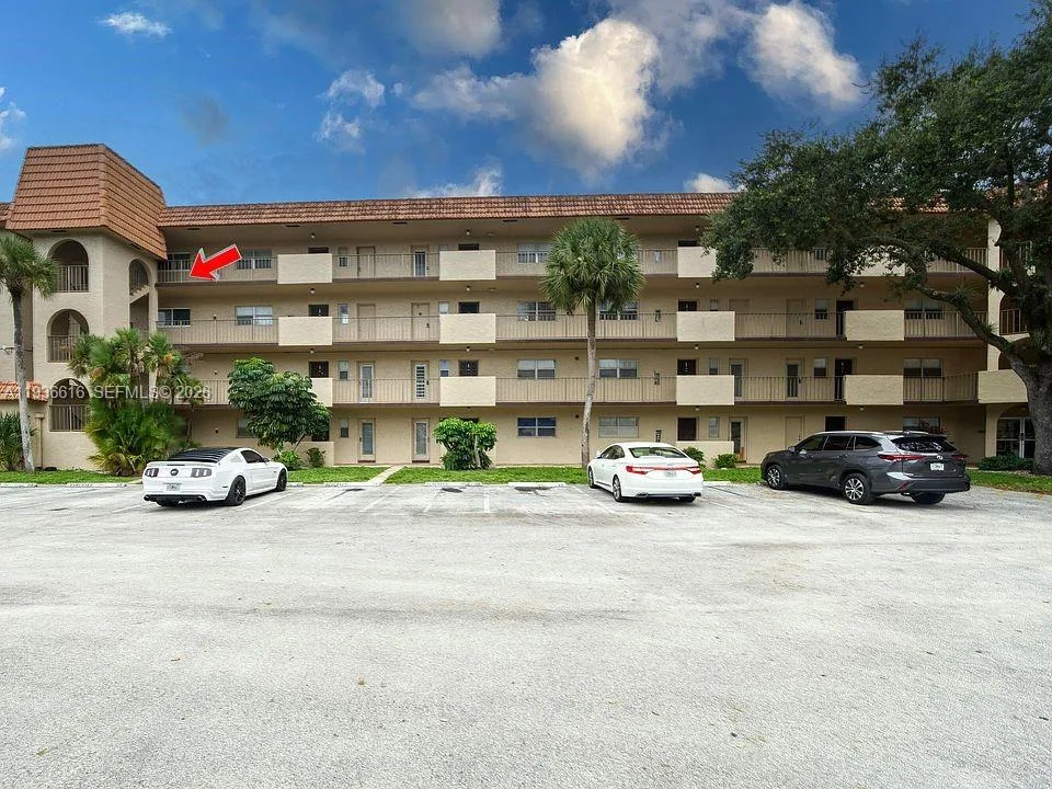 6301 N Falls Cir Dr # 313, Lauderhill, FL 33319 photo 11