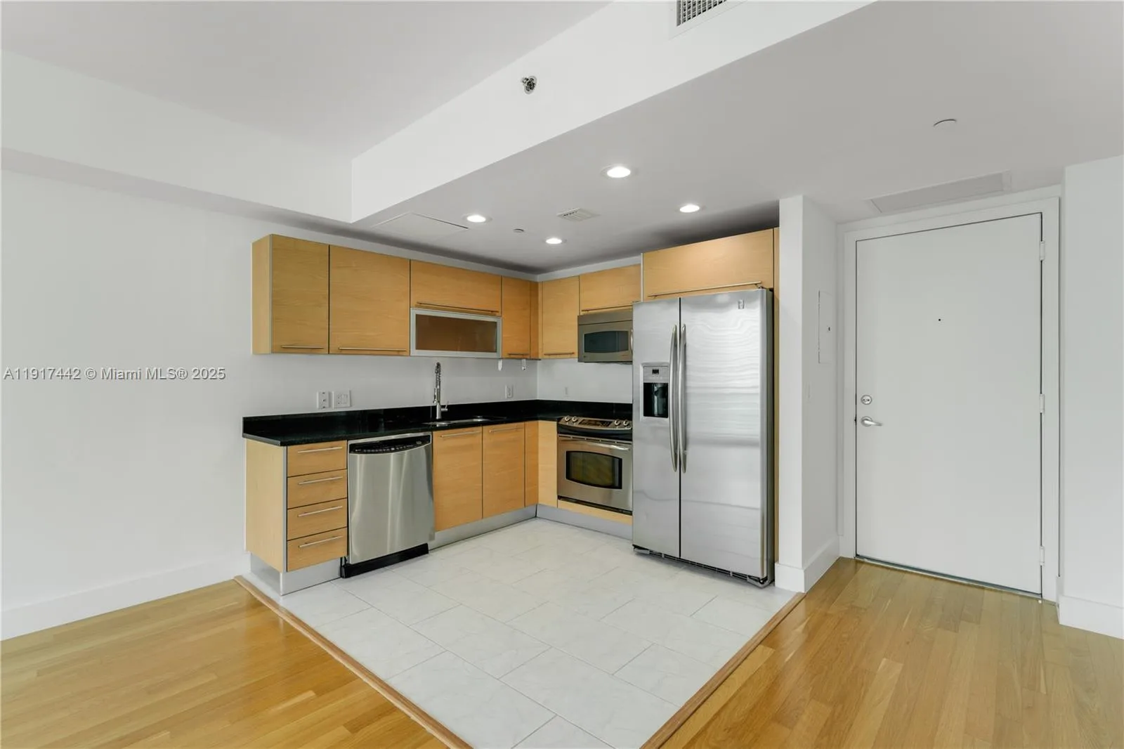 950 Brickell Bay Dr # 3008, Miami, FL 33131 photo 10