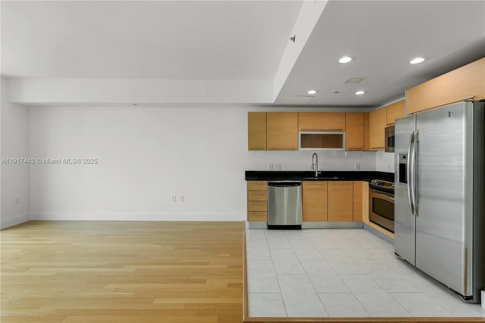 950 Brickell Bay Dr # 3008, Miami, FL 33131 photo 4