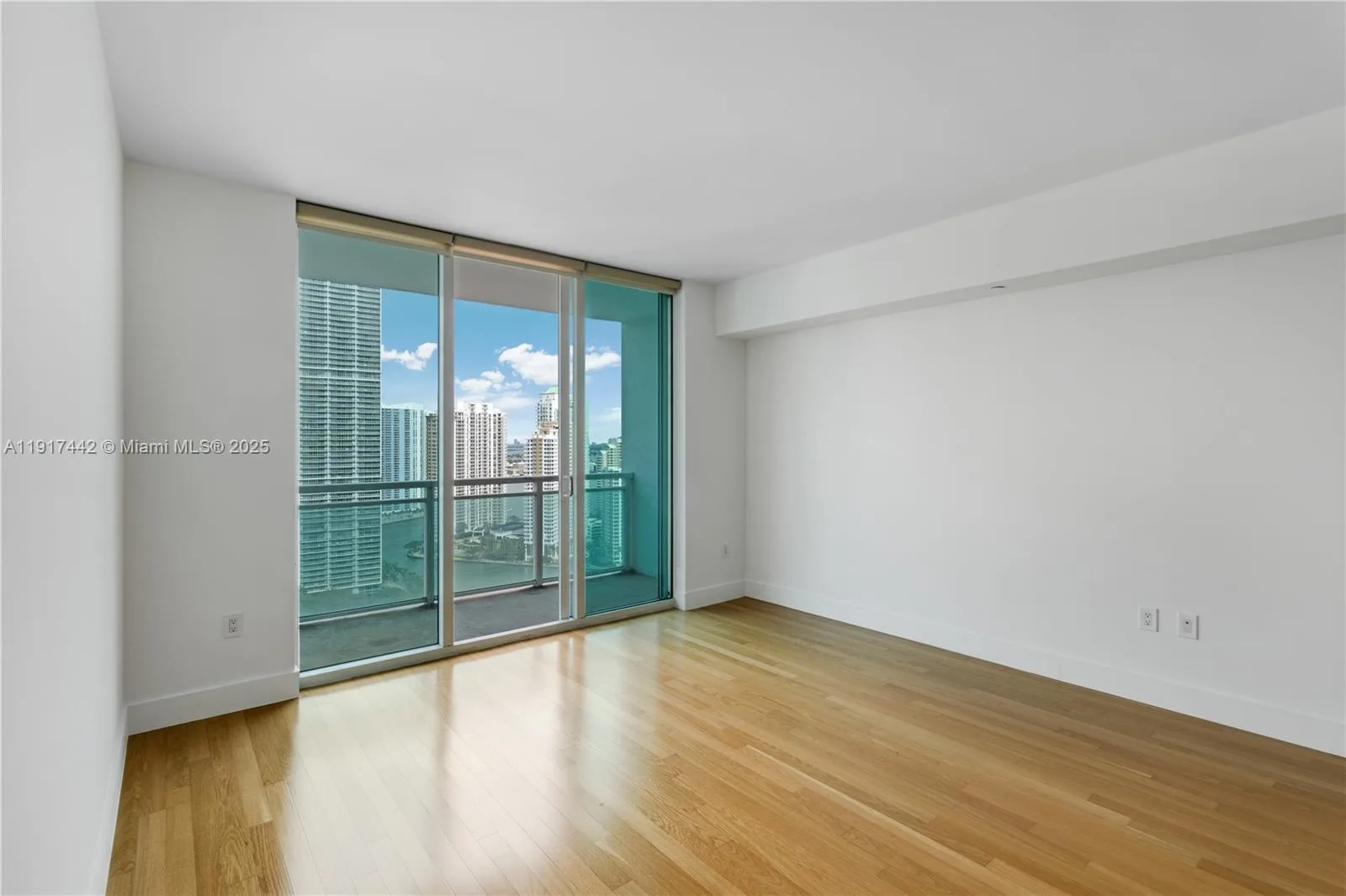 950 Brickell Bay Dr # 3008, Miami, FL 33131 photo 7