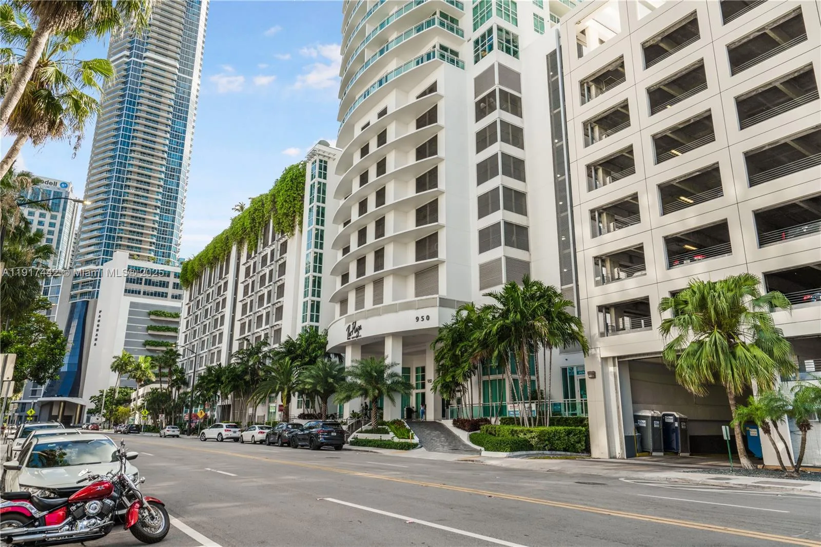 950 Brickell Bay Dr # 3008, Miami, FL 33131 photo 8