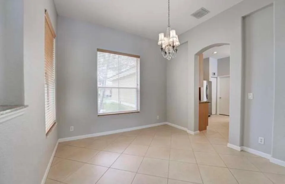 5012 Victoria Circle, West Palm Beach, FL 33409 photo 10