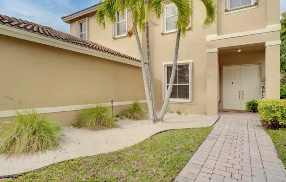 5012 Victoria Circle, West Palm Beach, FL 33409 photo 5
