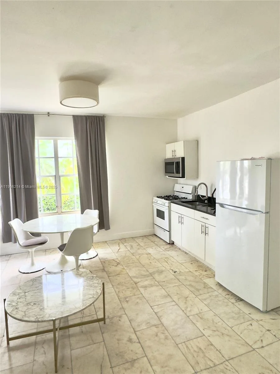 1526 Pennsylvania Ave # 2, Miami Beach, FL 33139 photo 9
