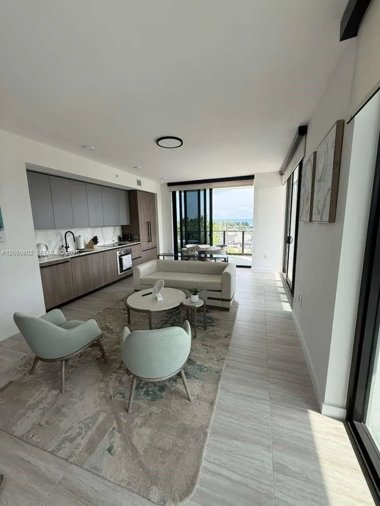 580 72nd St # 602, Miami Beach, FL 33141