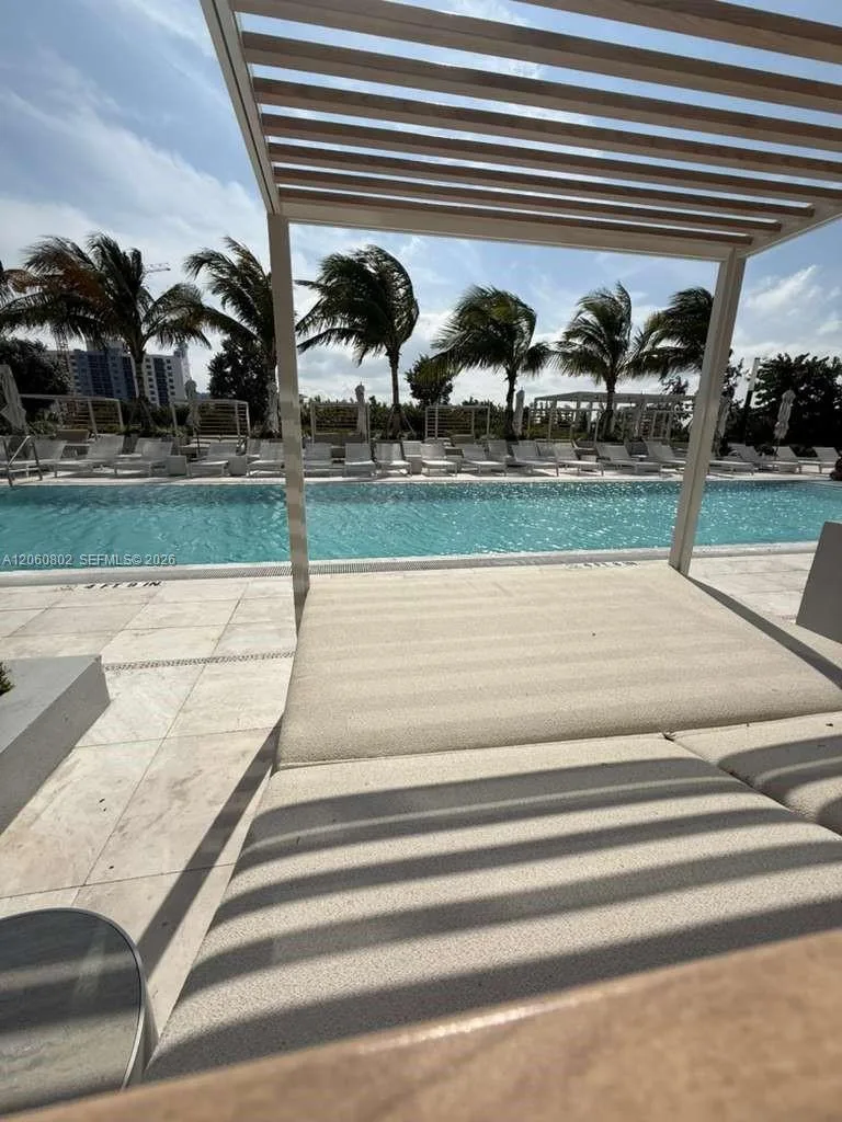 580 72nd St # 602, Miami Beach, FL 33141 photo 11