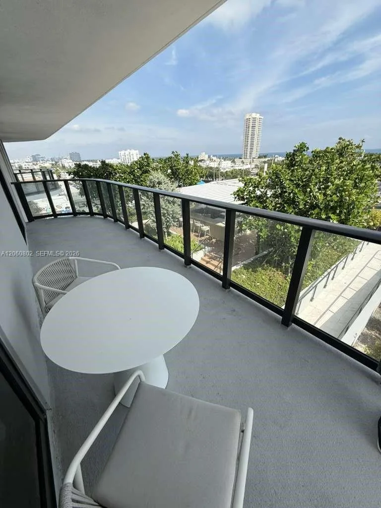 580 72nd St # 602, Miami Beach, FL 33141 photo 5
