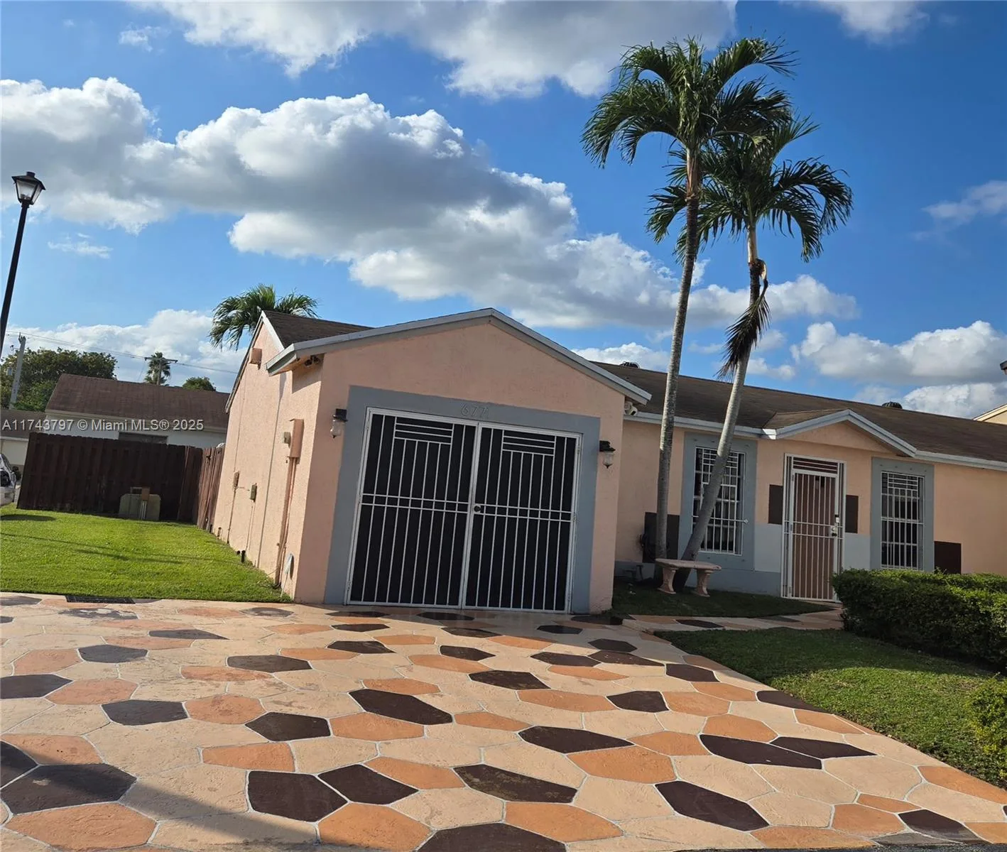 6771 NW 199th Ter, Hialeah, FL 33015