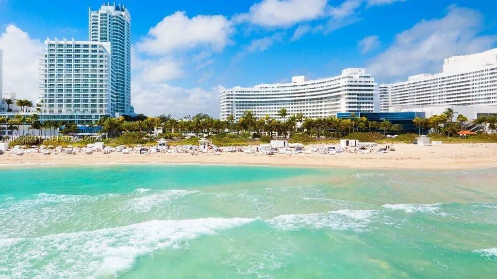4391 Collins Ave # 419, Miami Beach, FL 33140 photo 3