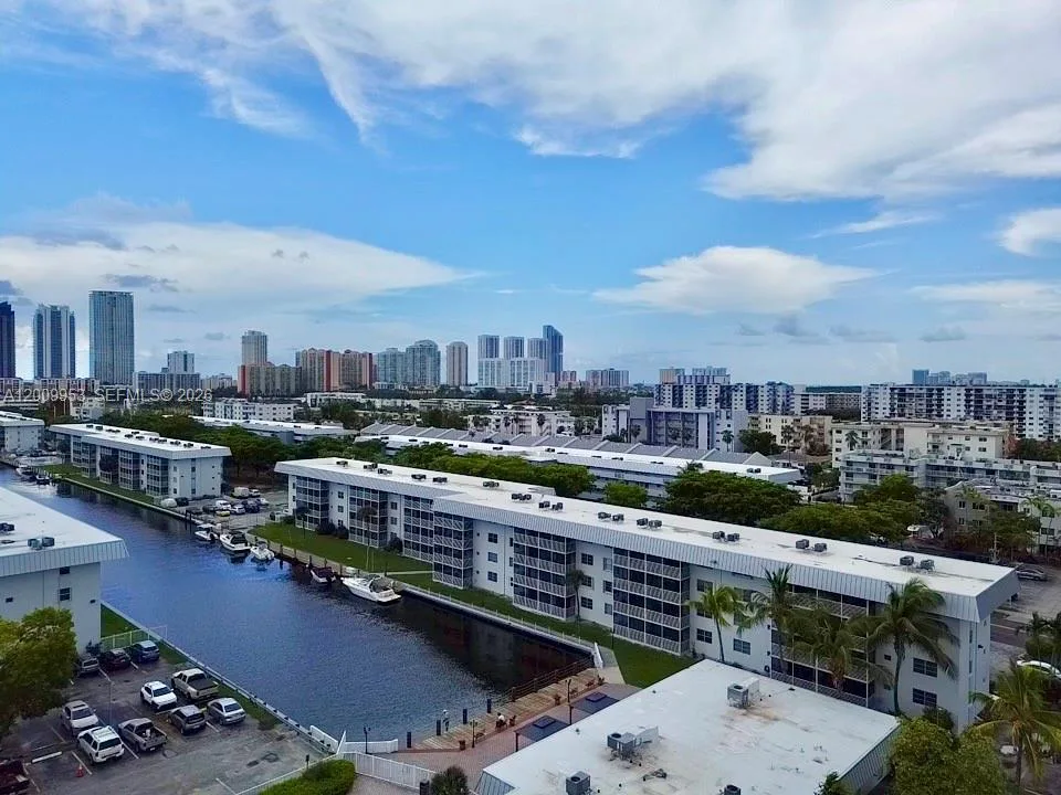 3551 NE 169th St # 105, North Miami Beach, FL 33160