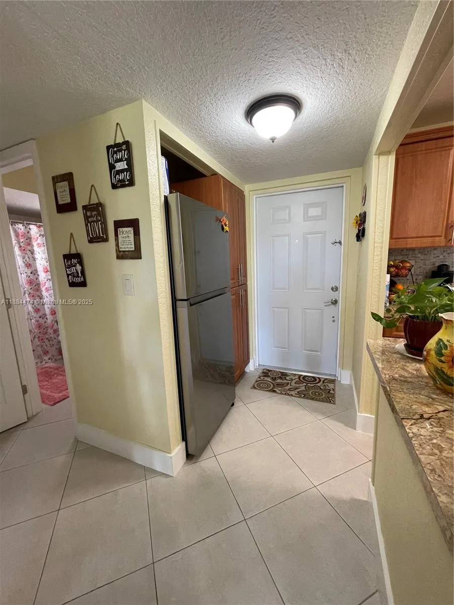 9041 Sunrise Lakes Blvd # 108, Sunrise, FL 33322 photo 6