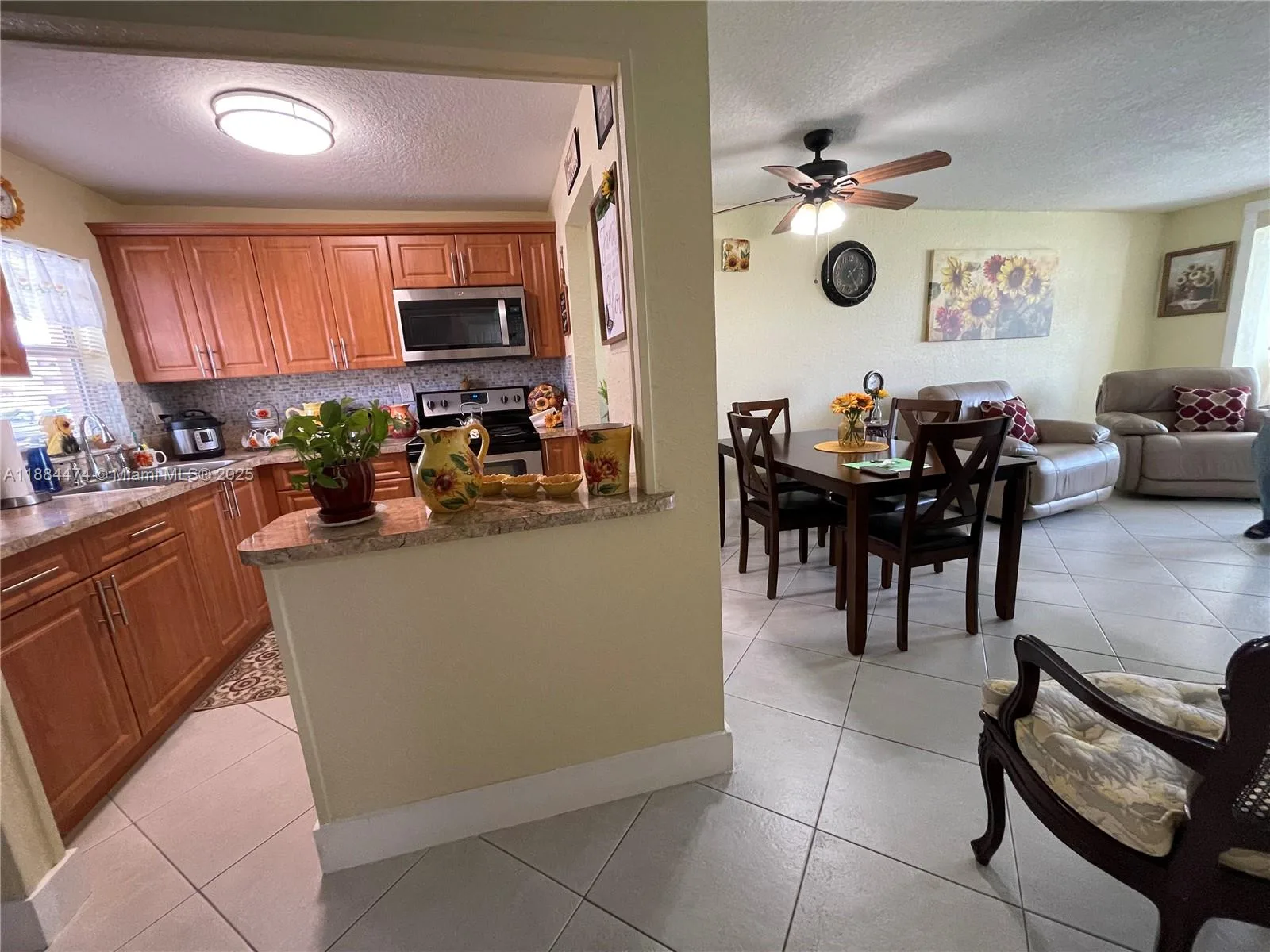 9041 Sunrise Lakes Blvd # 108, Sunrise, FL 33322 photo 8
