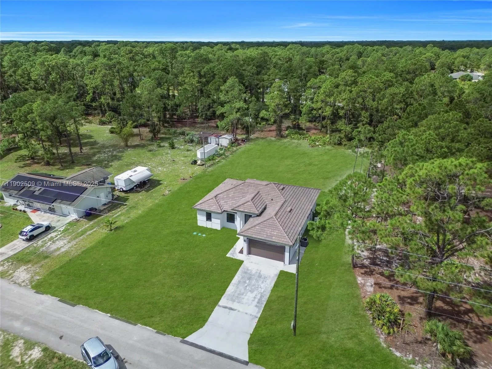 1689 Palmetto Ave, Lehigh Acres, FL 33972 photo 5