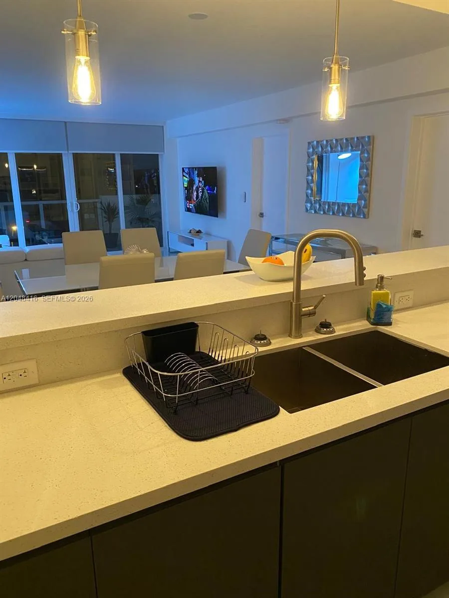 5601 Collins Ave # 722, Miami Beach, FL 33140 photo 8