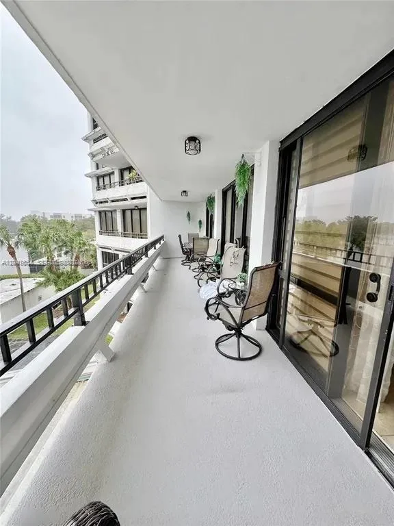 13953 Kendale Lakes Cir # 410B, Miami, FL 33183 photo 2