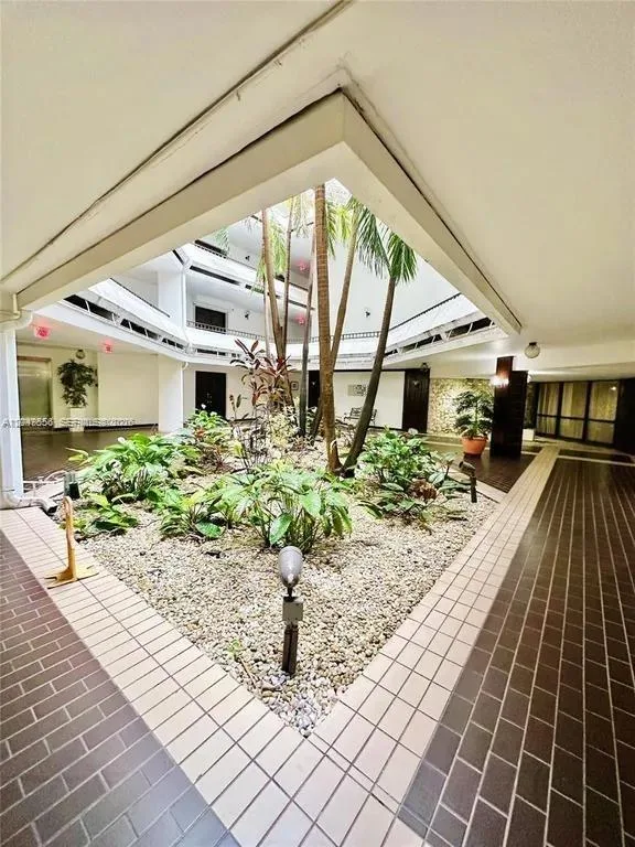 13953 Kendale Lakes Cir # 410B, Miami, FL 33183 photo 5